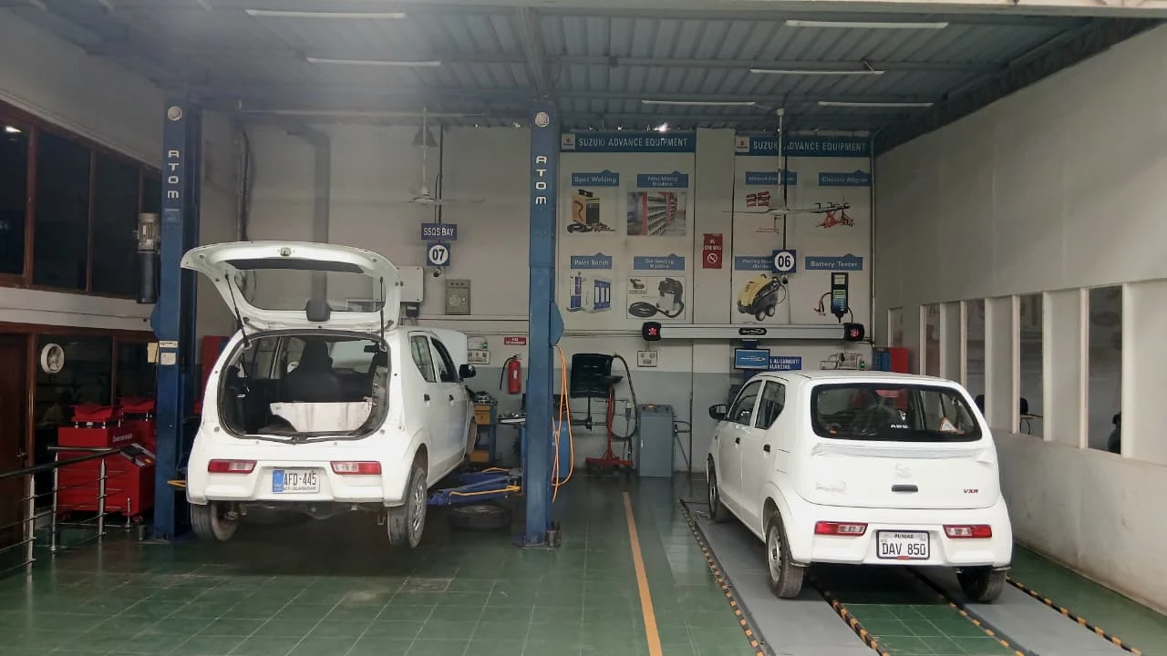 Khanewal Road Service Bay